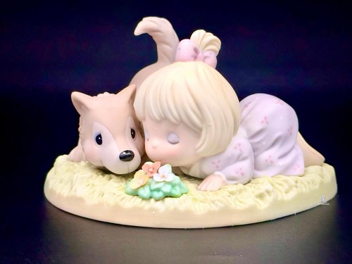 Rare precious momentsgirl - precious, &