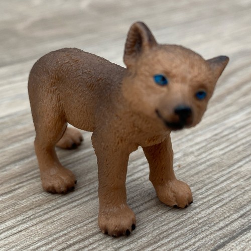 Schleich brown wolf pup cub - wolf,