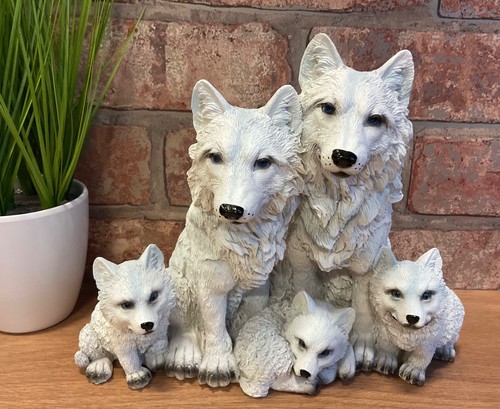 Nemesis now family - family, wolves